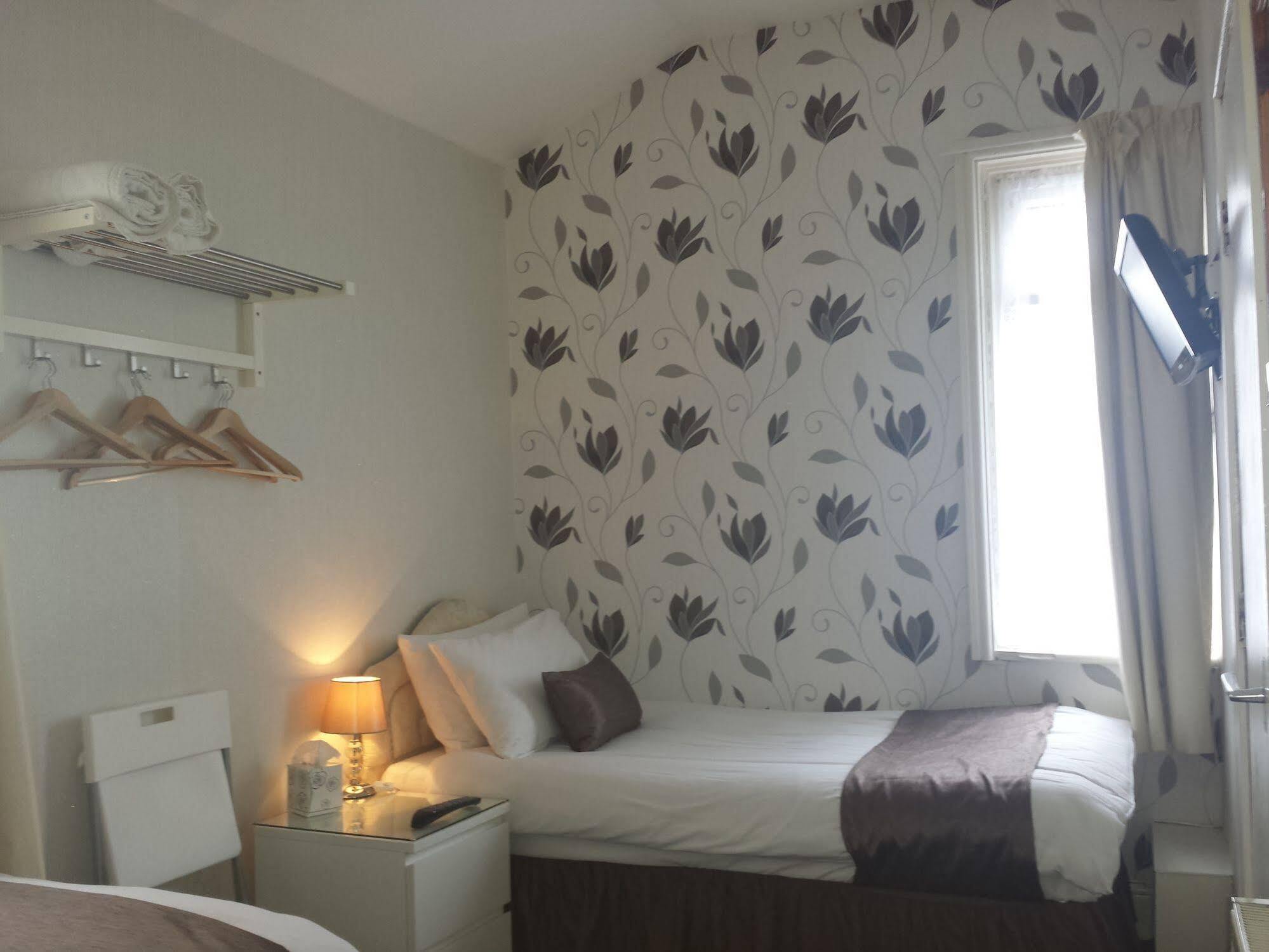 Mardonia Hotel Blackpool Bagian luar foto